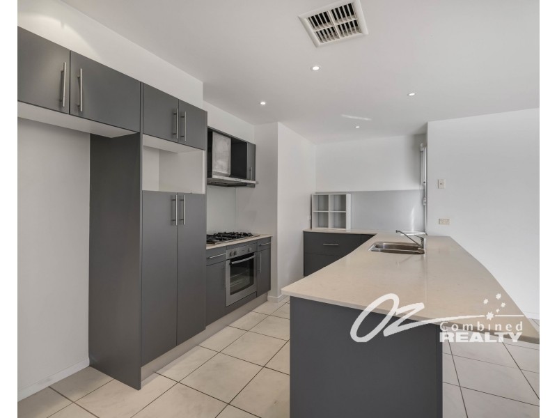 2/80 Currambene Street, Huskisson NSW 2540