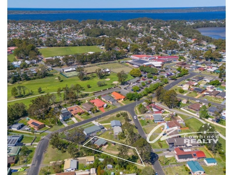 6 Waratah Crescent, Sanctuary Point NSW 2540