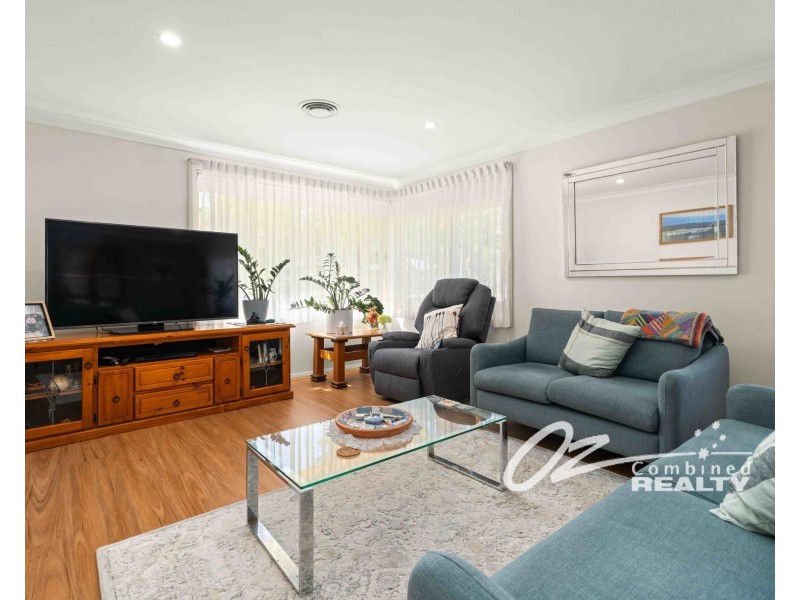 17 Elanora Parade, Basin View NSW 2540