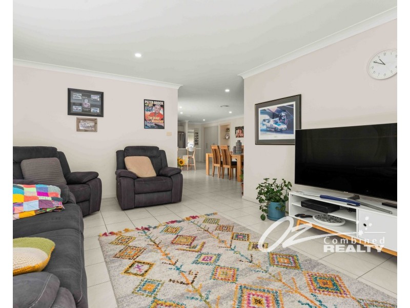 17 Elanora Parade, Basin View NSW 2540