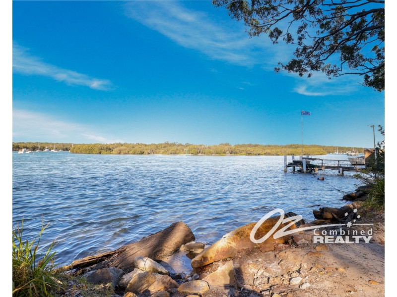 20 Coulon Street, Woollamia NSW 2540