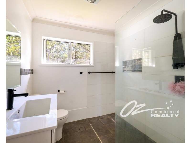 20 Coulon Street, Woollamia NSW 2540