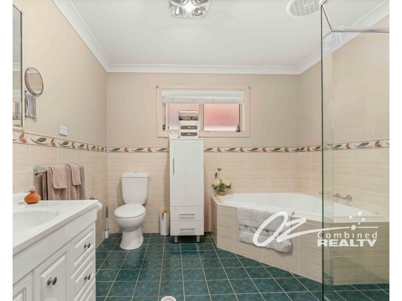 20 Capeland Avenue, Sanctuary Point NSW 2540