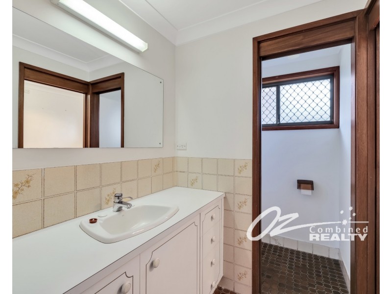 112 Macleans Point Road, Sanctuary Point NSW 2540