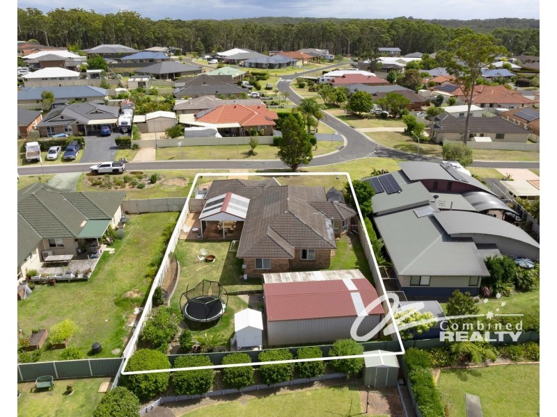 6 Maxwell Crescent, Sanctuary Point NSW 2540
