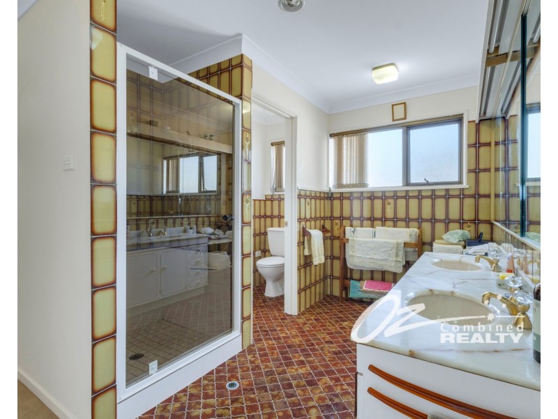 228 Elizabeth Drive, Vincentia NSW 2540