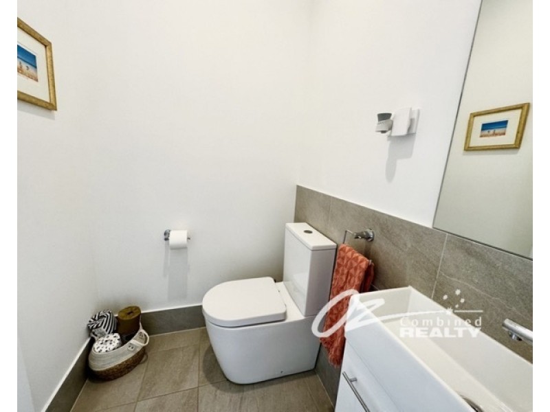 10 Bluewater Lane, Vincentia NSW 2540