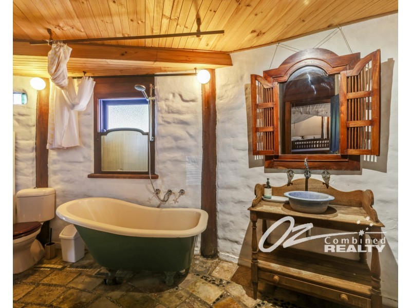 43 Tasman Road, St Georges Basin NSW 2540