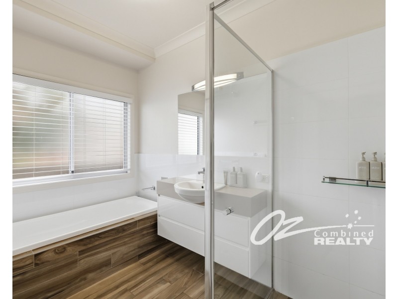 16 Deas Thompson Street, Vincentia NSW 2540