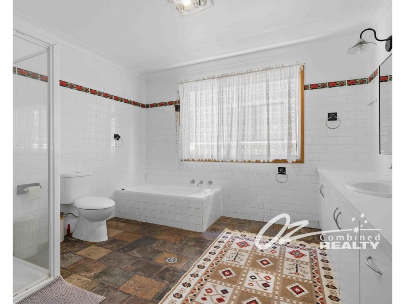 303 The Park Drive, Sanctuary Point NSW 2540