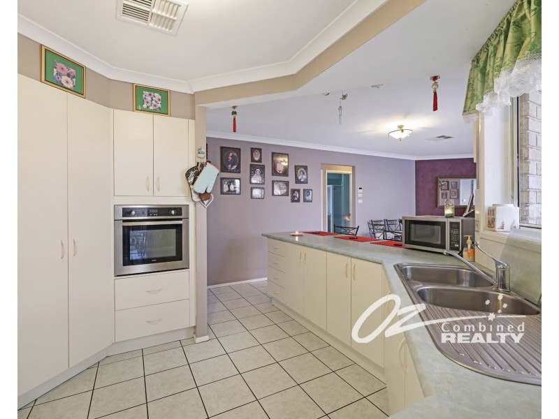 4 Elanora Parade, Basin View NSW 2540