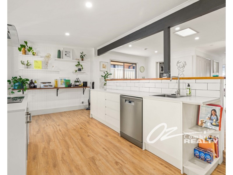 70 Waratah Crescent, Sanctuary Point NSW 2540