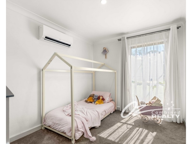 70 Waratah Crescent, Sanctuary Point NSW 2540