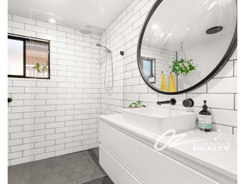 70 Waratah Crescent, Sanctuary Point NSW 2540