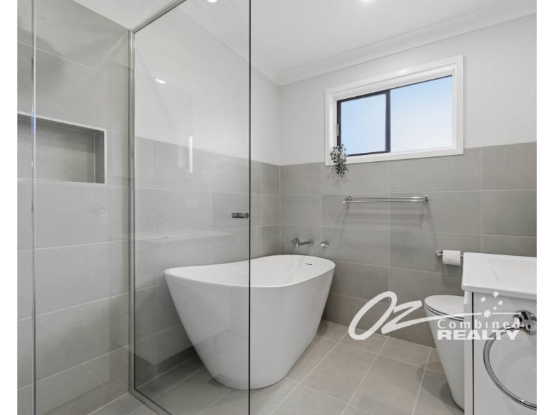 120 Waratah Crescent, Sanctuary Point NSW 2540