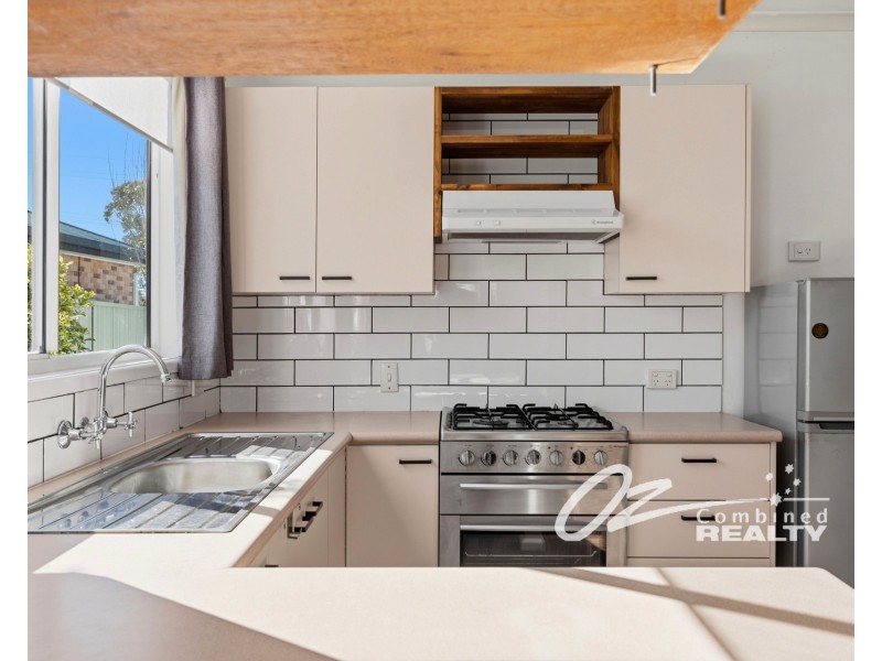 96 Waratah Crescent, Sanctuary Point NSW 2540
