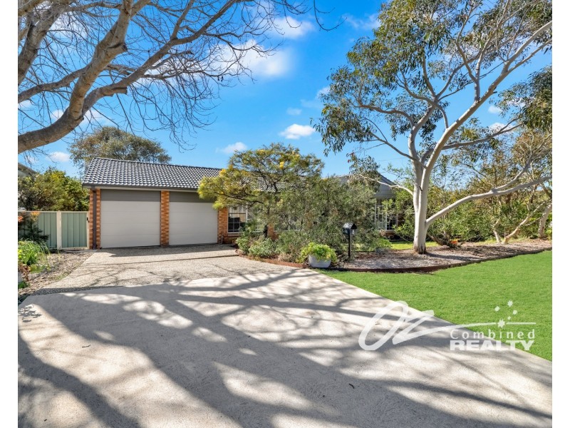 8 Lambs Crescent, Vincentia NSW 2540