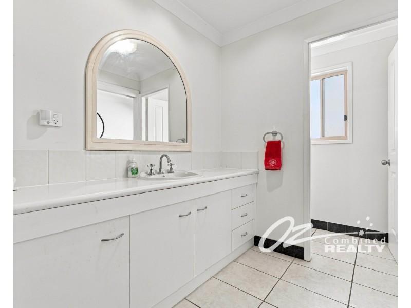 7 Fairview Crescent, Sussex Inlet NSW 2540