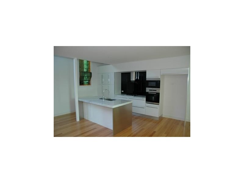 77 Mills Street, Middle Park VIC 3206