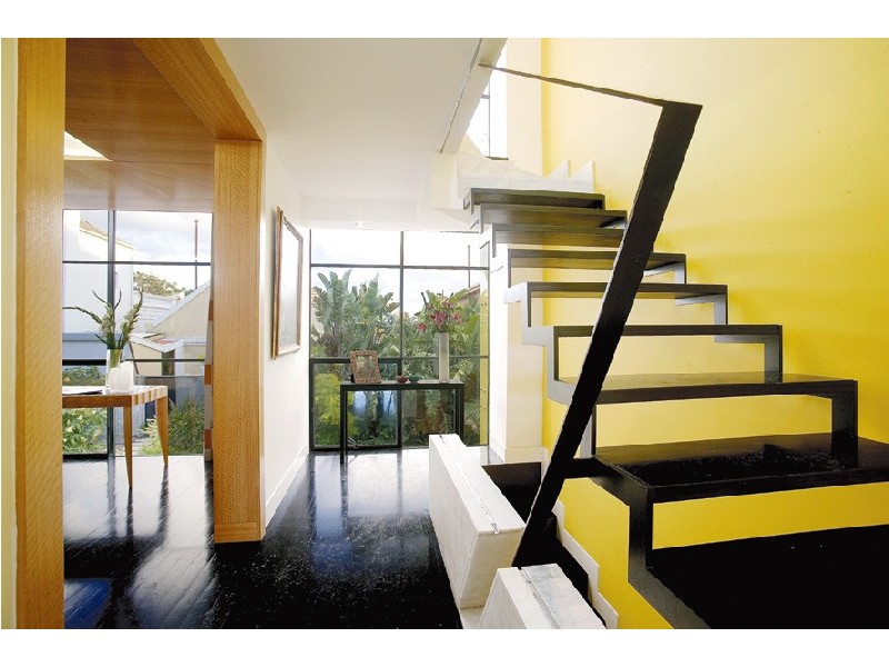 4 St Leonards Place, St Kilda VIC 3182