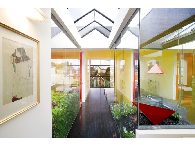 4 St Leonards Place, St Kilda VIC 3182