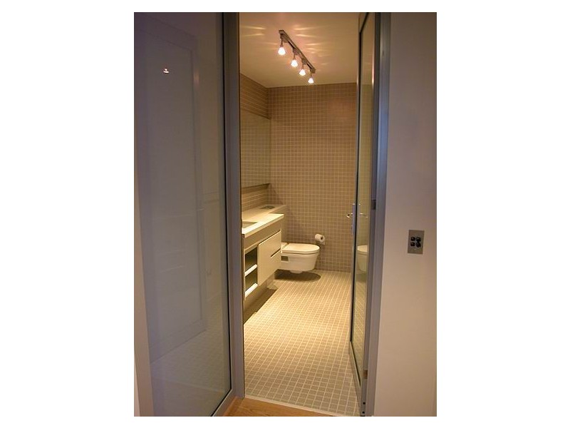 71/325 Beaconsfield Parade, Port Melbourne VIC 3207