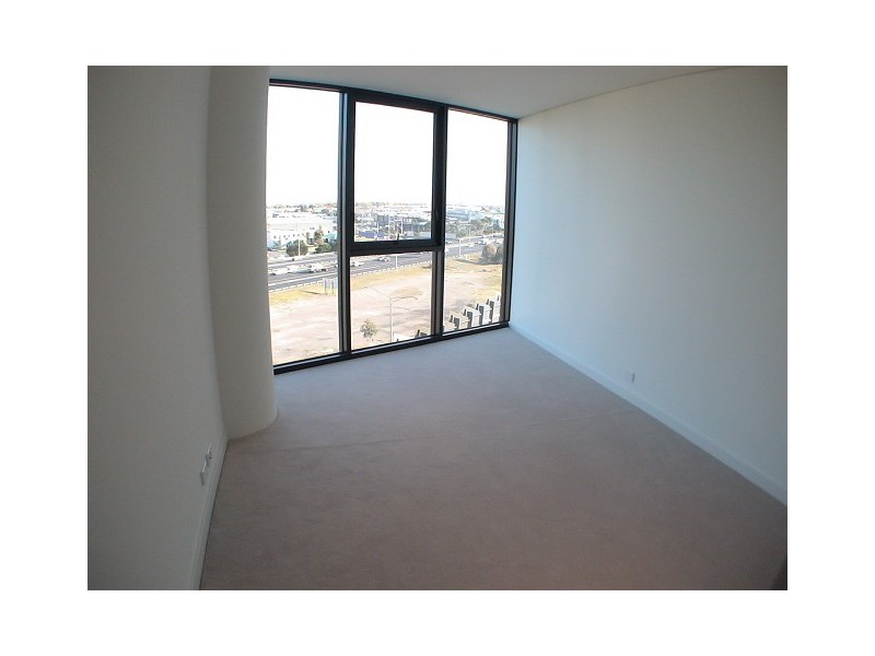 704/90 Lorimer Street, Docklands VIC 3008