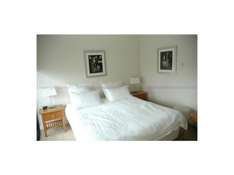 1013/80 Clarendon Street, Southbank VIC 3006