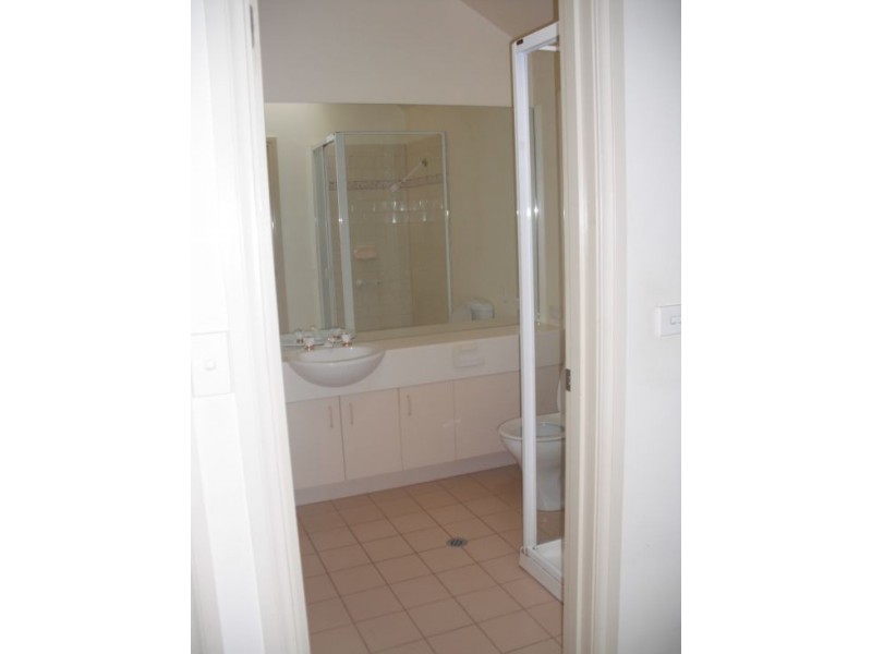 9/28 Wells Street, Southbank VIC 3006