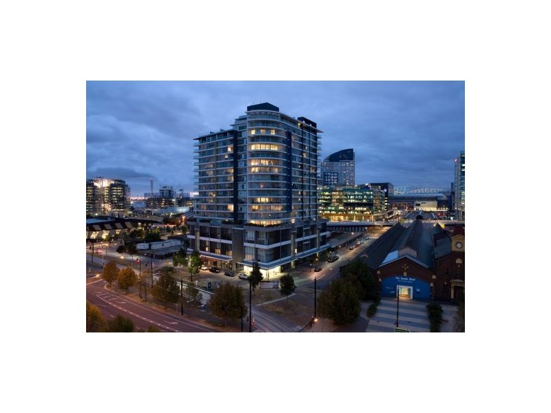 1305/8 McCrae Street, Docklands VIC 3008