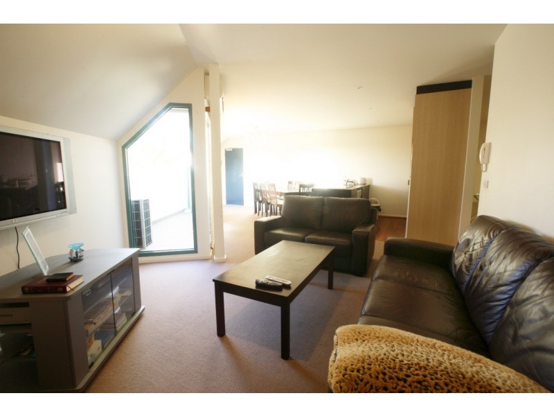 9/32 Mitford Street, Elwood VIC 3184