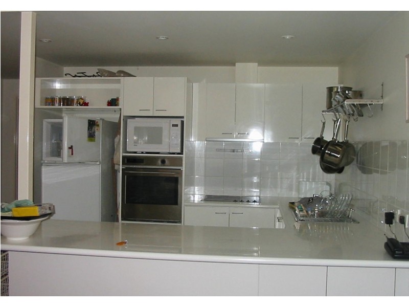4/23 Coromandel Place, Melbourne VIC 3000