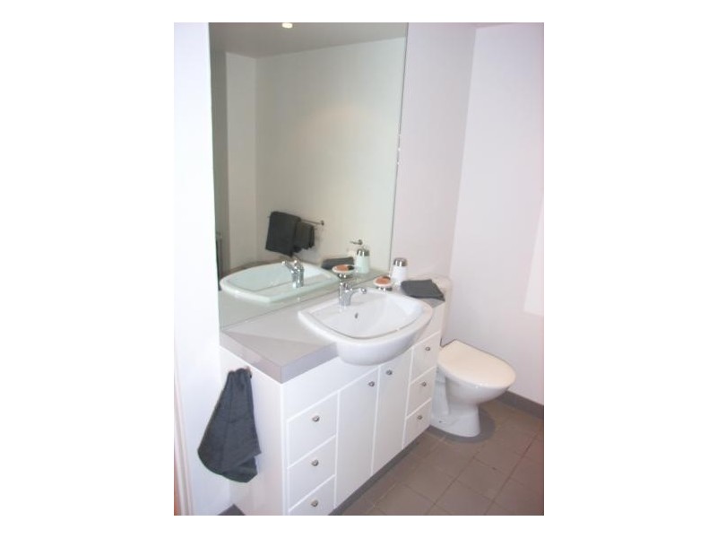 1301/422 Collins Street, Melbourne VIC 3000