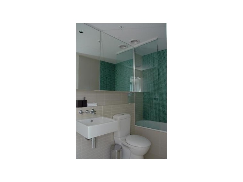 904/55 Queens Road, Melbourne VIC 3004