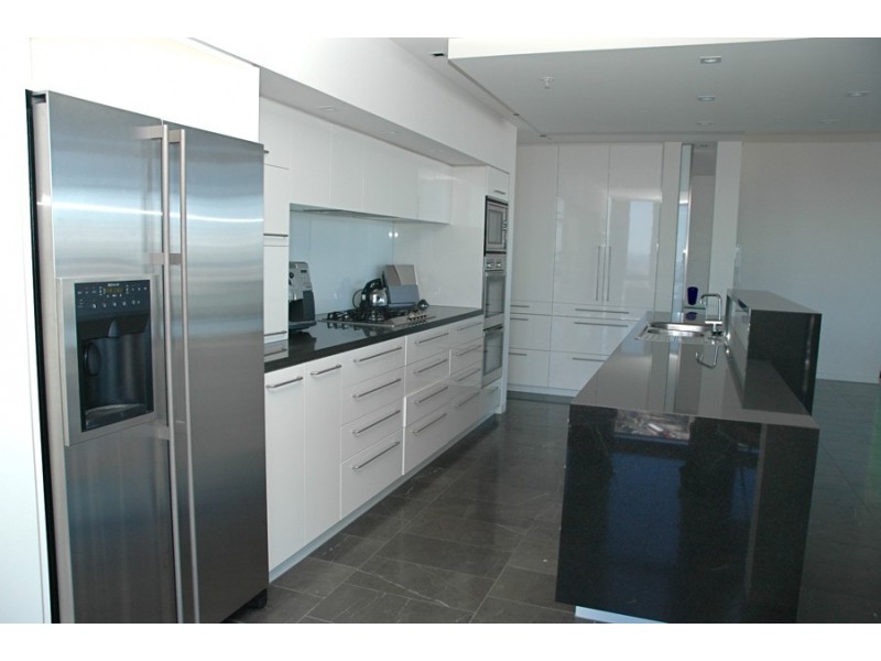 2401/26 Wills Court, Melbourne VIC 3000