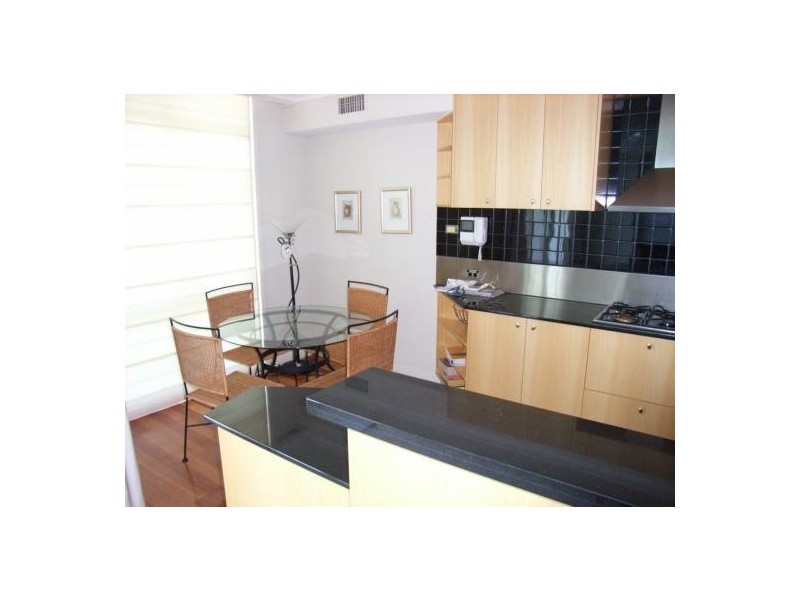 607/115 Beach Street, Port Melbourne VIC 3207