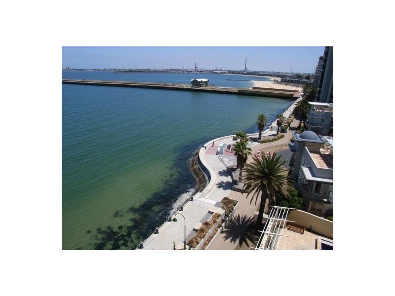 607/115 Beach Street, Port Melbourne VIC 3207