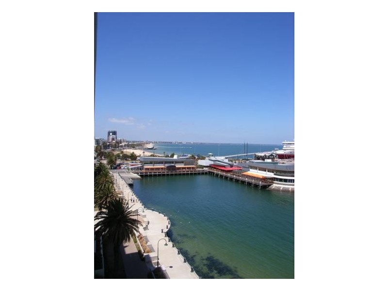 607/115 Beach Street, Port Melbourne VIC 3207