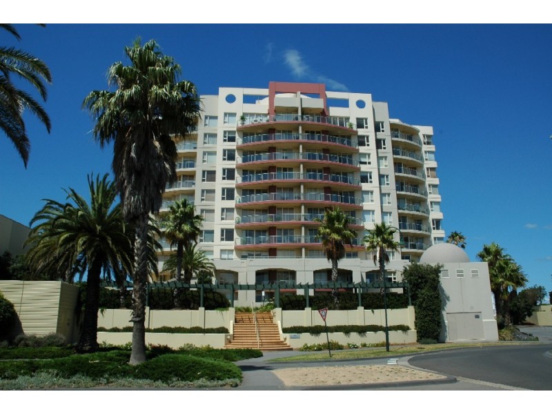 703/107 Beach Street, Port Melbourne VIC 3207