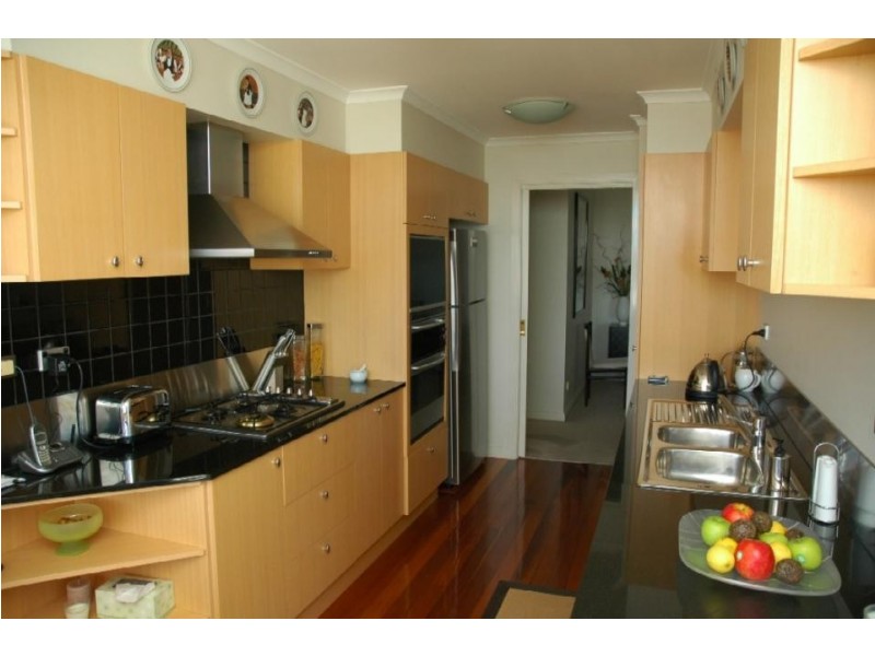 703/107 Beach Street, Port Melbourne VIC 3207