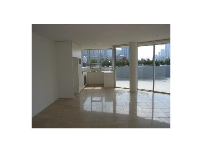 505/8 McCrae Street, Docklands VIC 3008