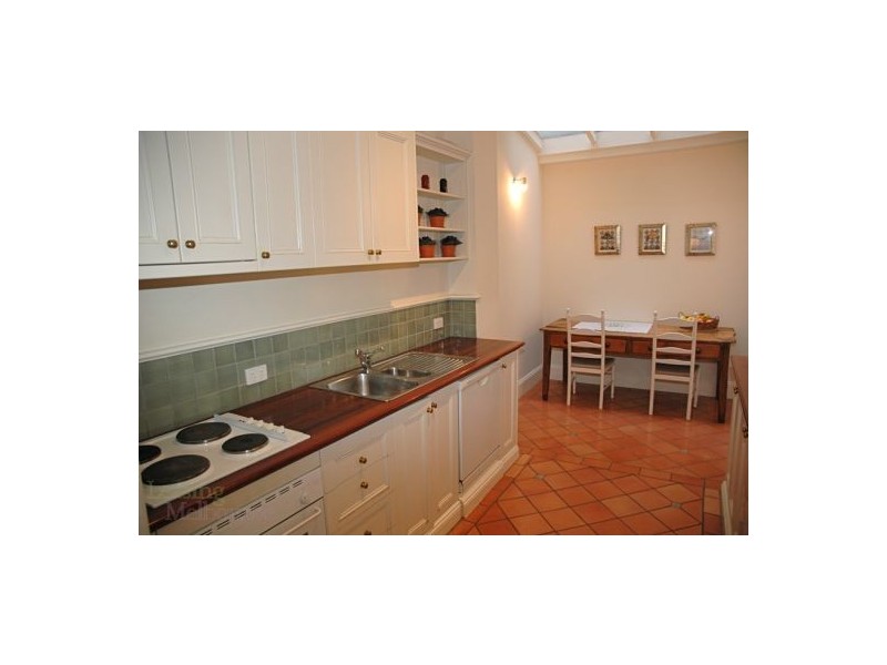 7/174 George Street, East Melbourne VIC 3002