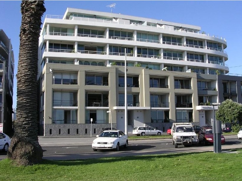 101/62 Beach Street, Port Melbourne VIC 3207