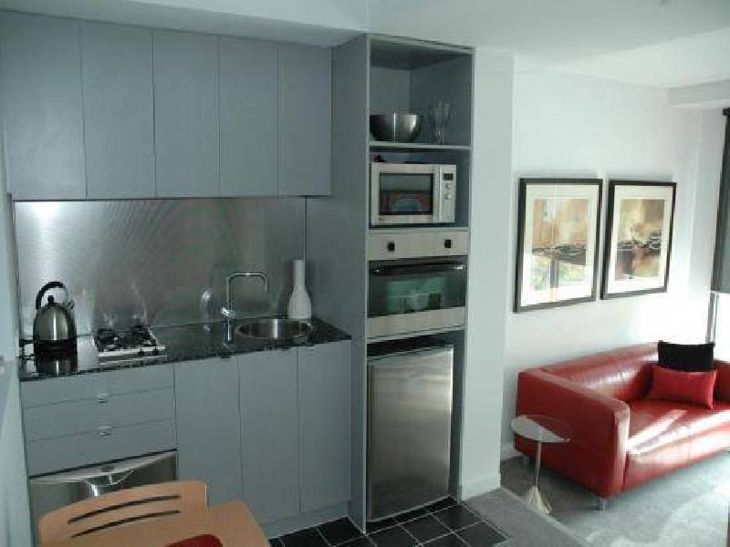 111/2 Albert Road, Melbourne VIC 3000