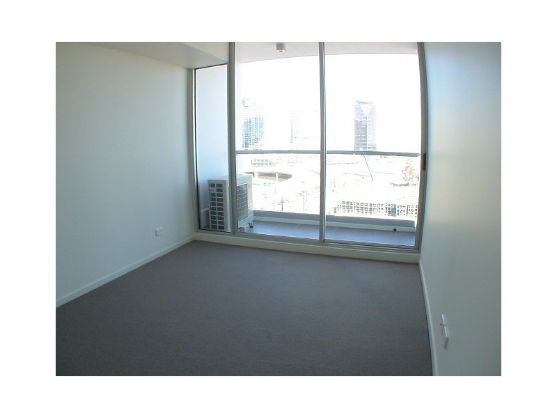 910/8 McCrae Street, Docklands VIC 3008