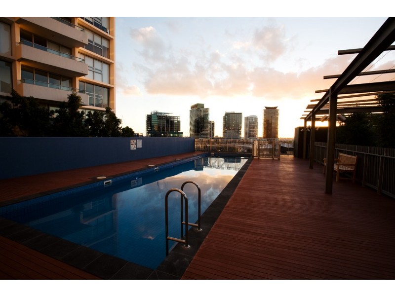 910/8 McCrae Street, Docklands VIC 3008