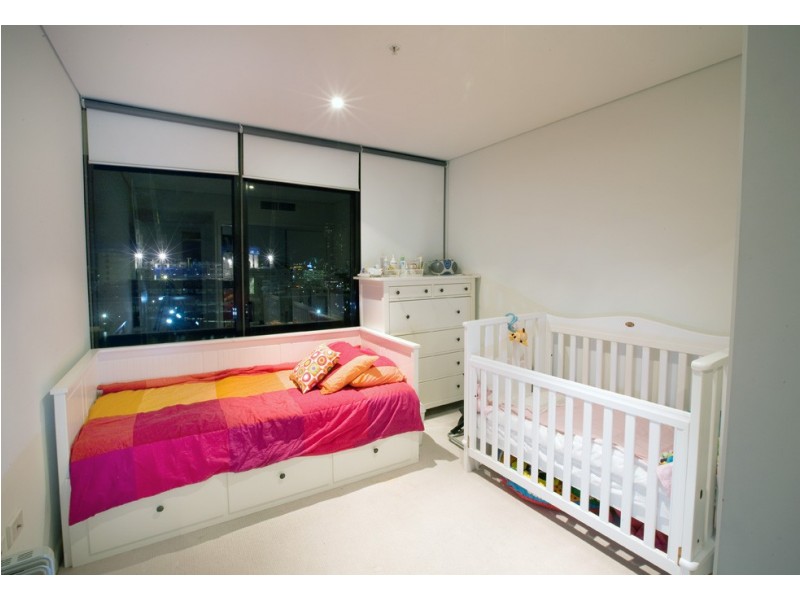 1304/60 Lorimer Street, Docklands VIC 3008