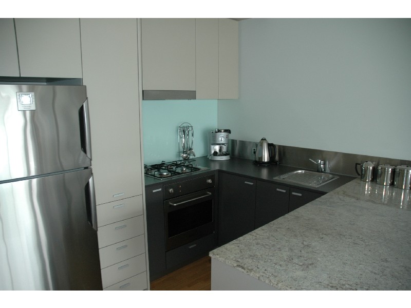 17/174 Peel Street, Windsor VIC 3181