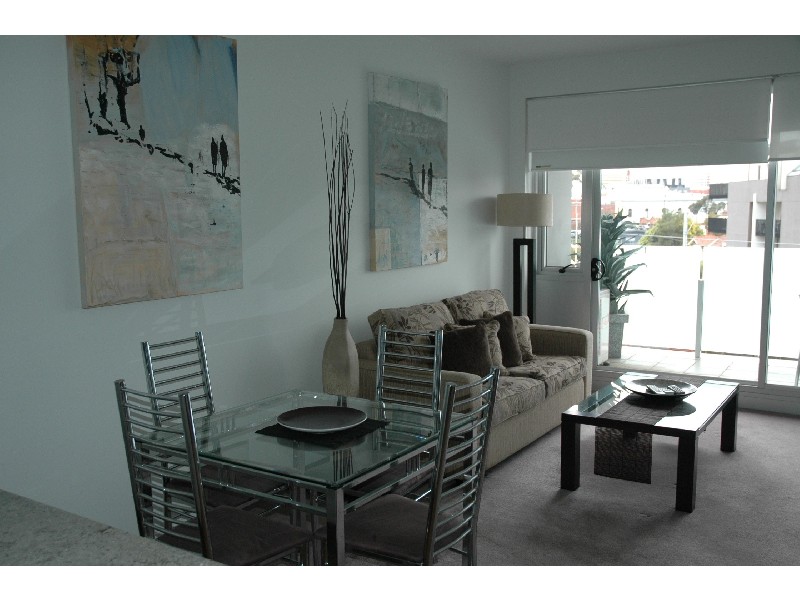 17/174 Peel Street, Windsor VIC 3181