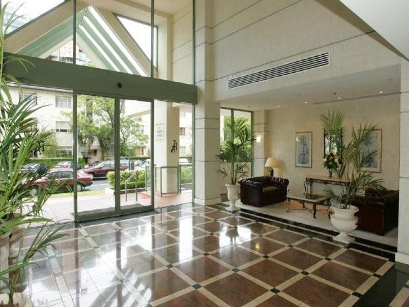 306/15 Queens Road, Melbourne VIC 3004